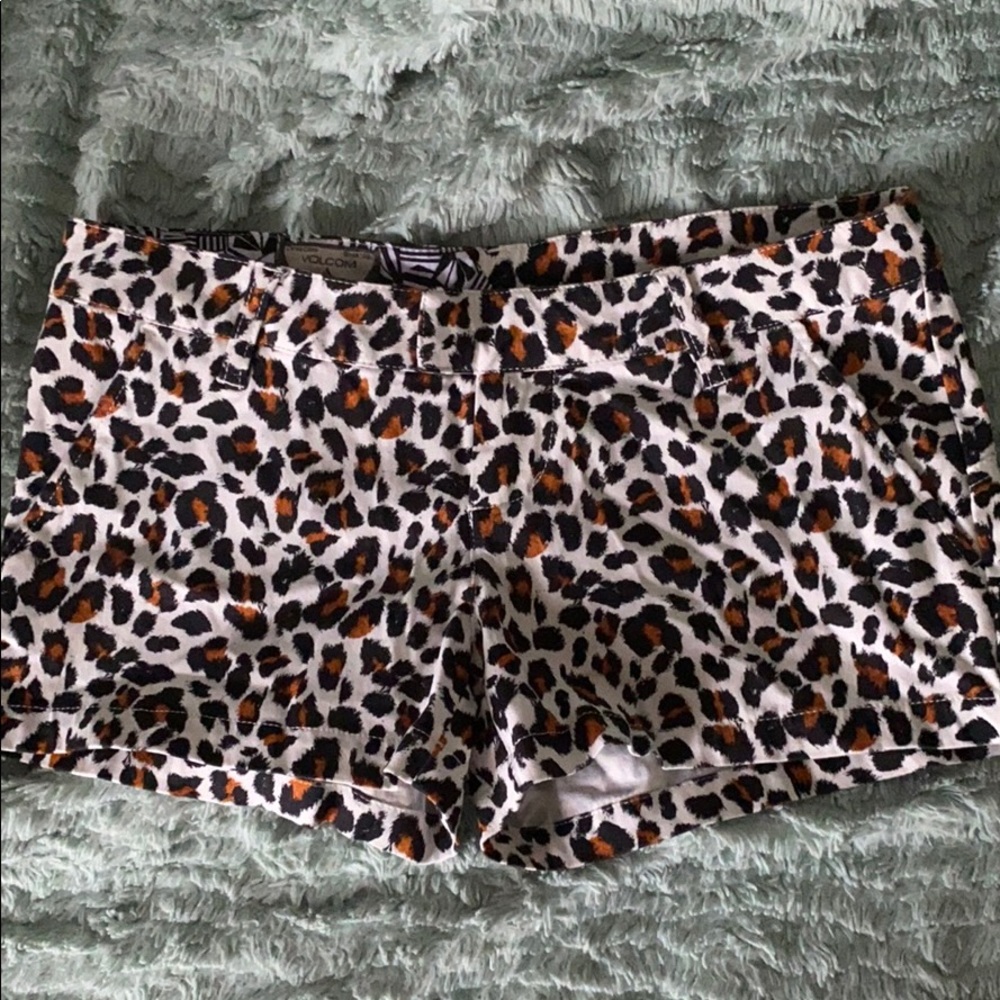 Volcom shorts
